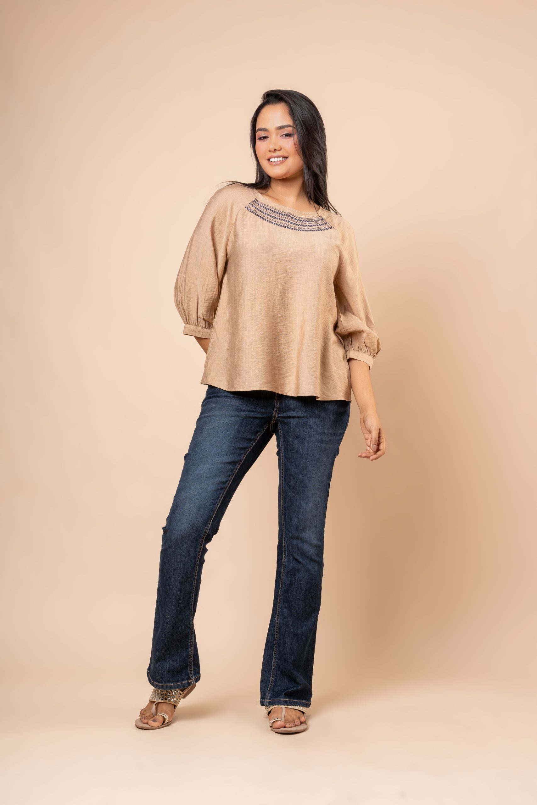 Embroidery Detail Puff Sleeve Blouse2 - Image 4