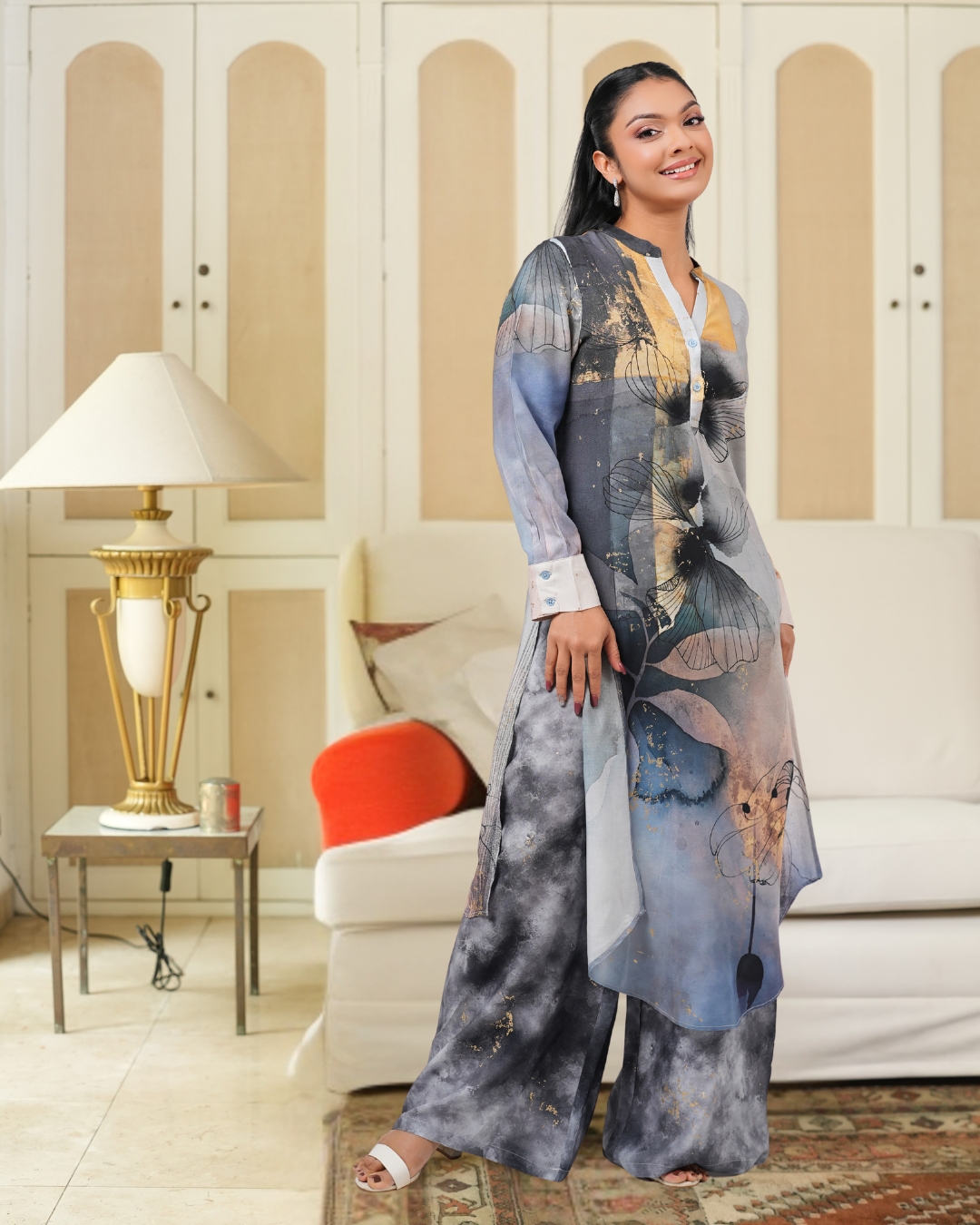Melange Floral Kurta and Pants Set - Image 10