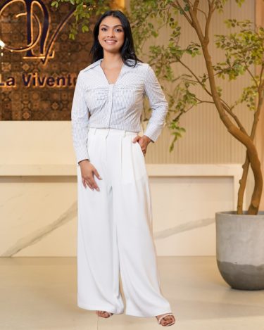 Pleat Detail Wide-Leg Trouser