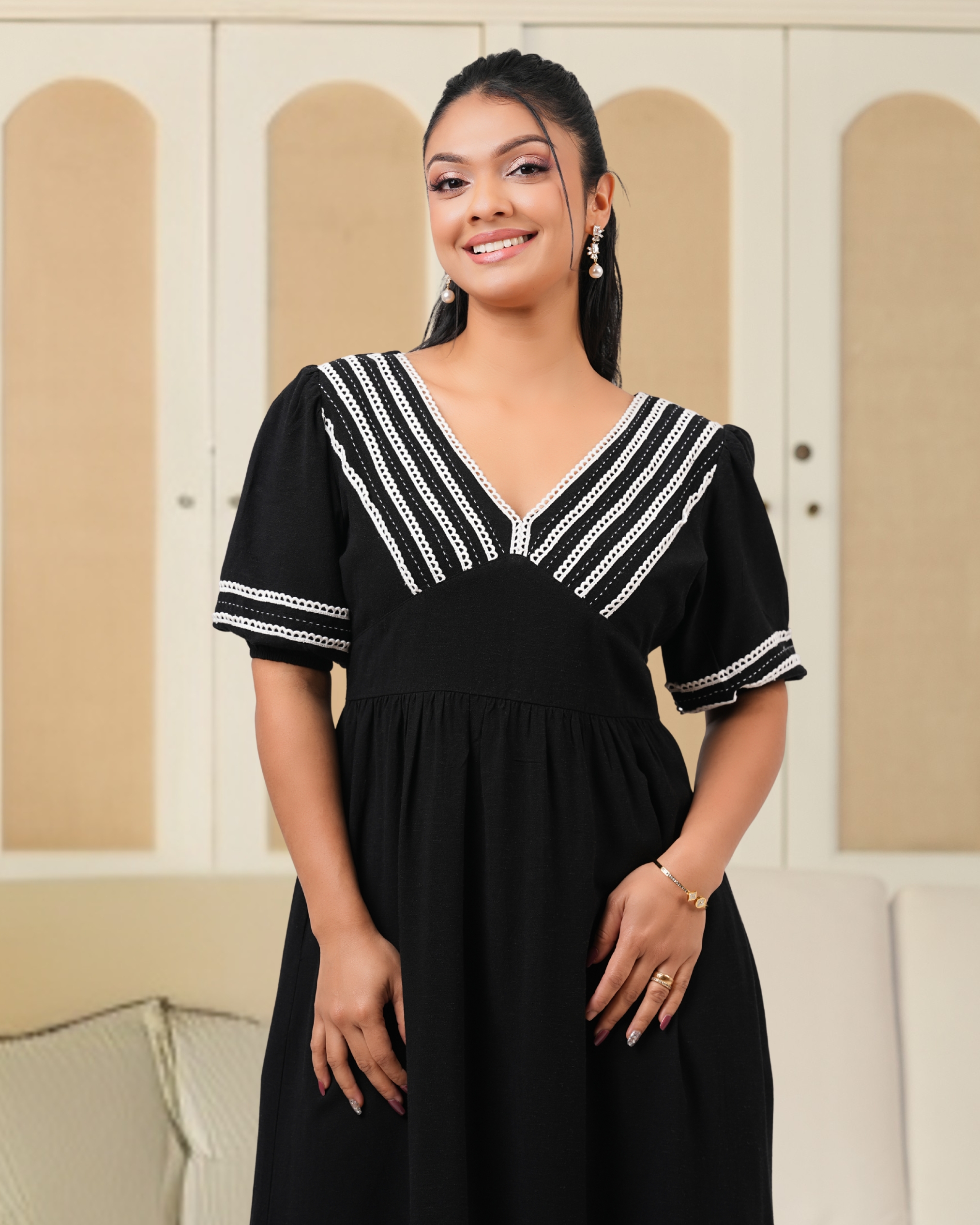 Lace Embroidered Empire Waistline Midi Dress - Image 4