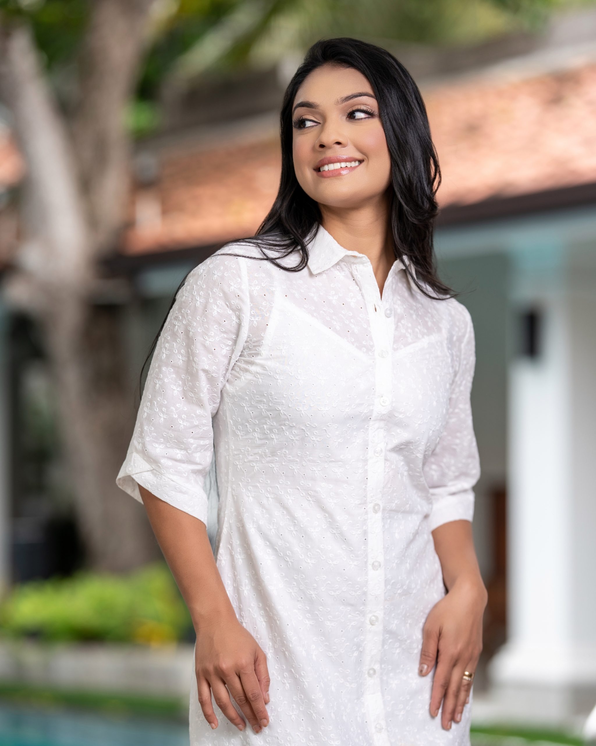 Button-Front Point-Collar Maxi Shirt dress - Image 4