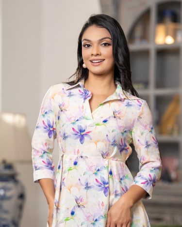 Floral Patterned Collar Detail Maxi Dress