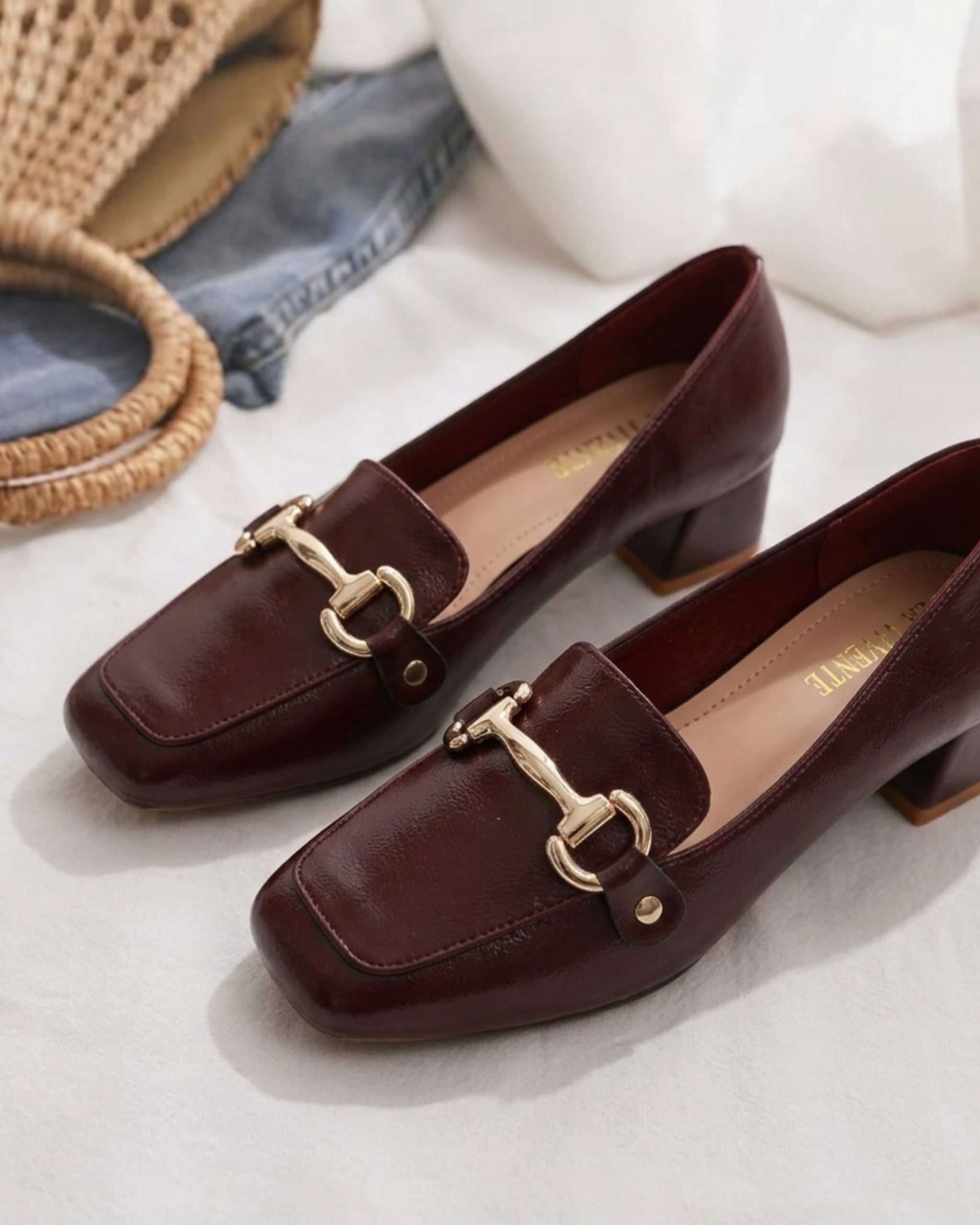 Bow Detail Pump Heel - Image 3