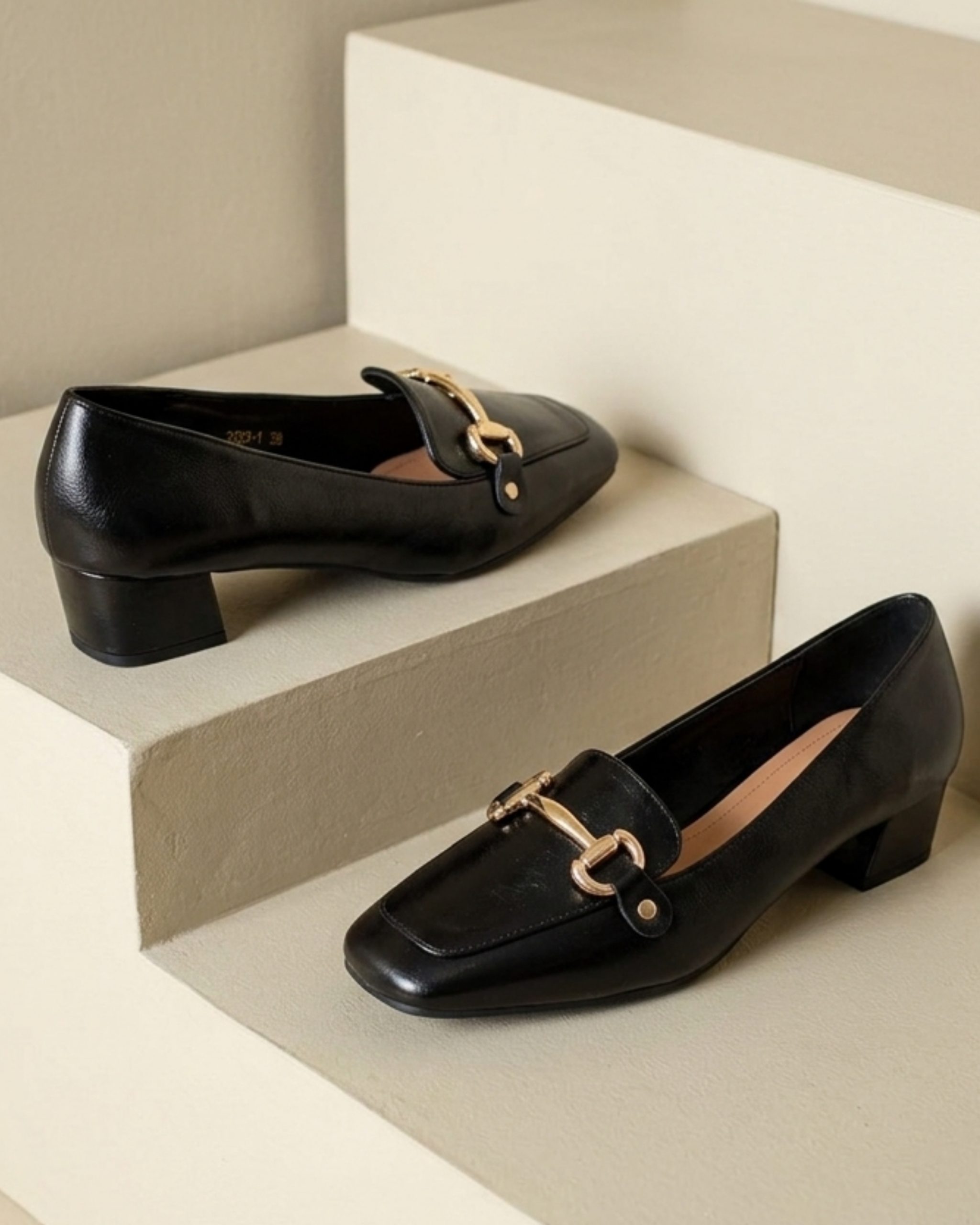 Bow Detail Pump Heel - Image 4