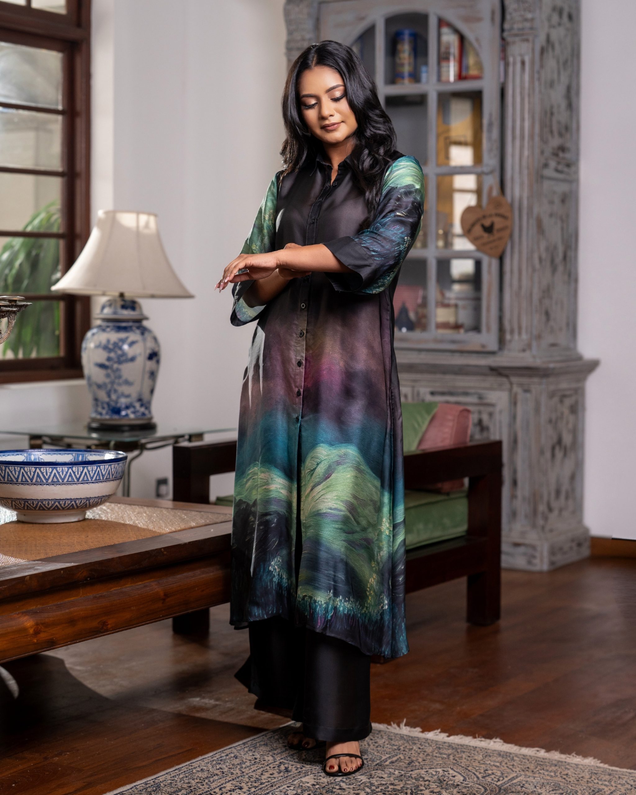 The Aurora Print Longline Shirt Tunic and Pant Set - Image 4