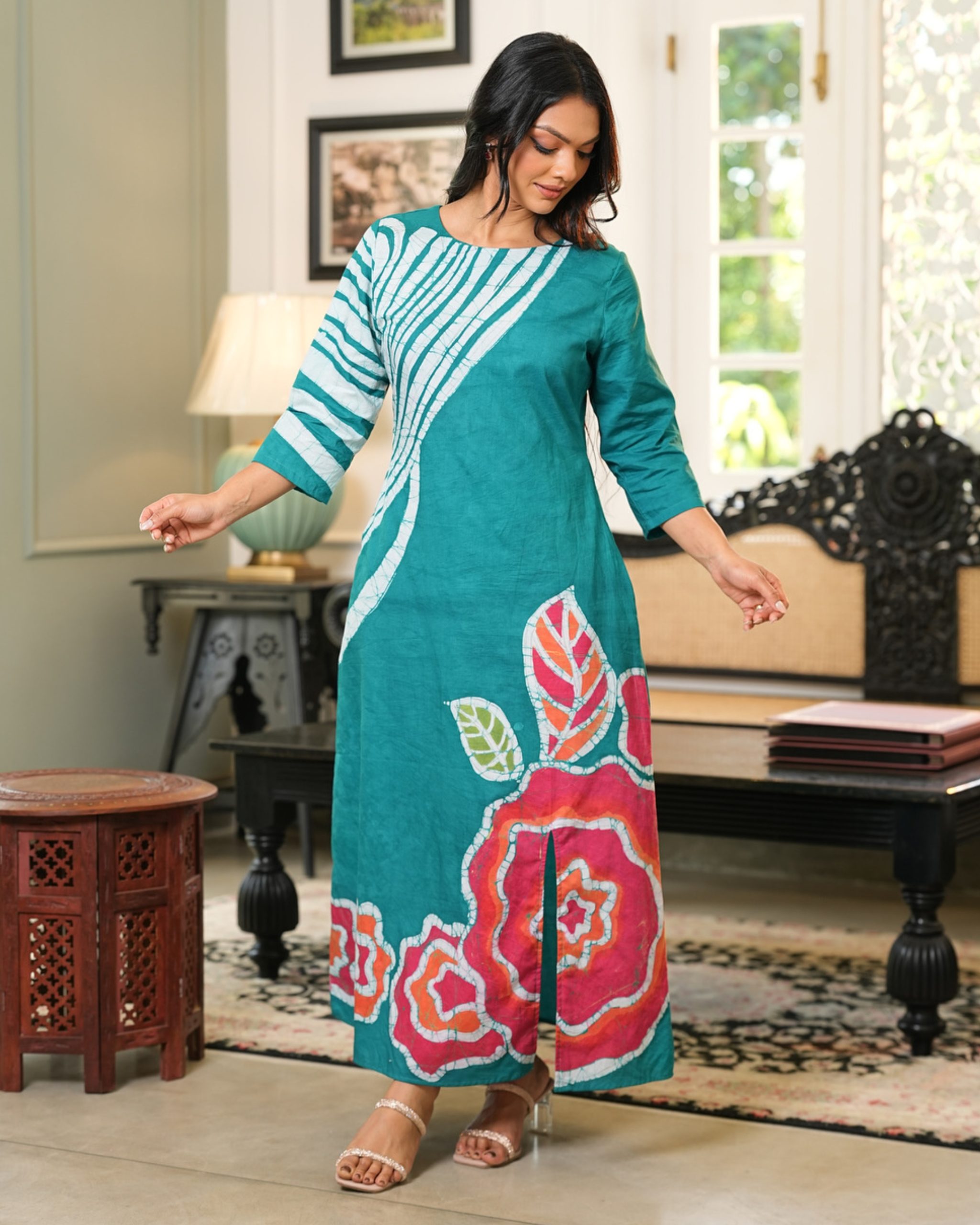 Abstract Detailed Batik Maxi Dress - Image 4