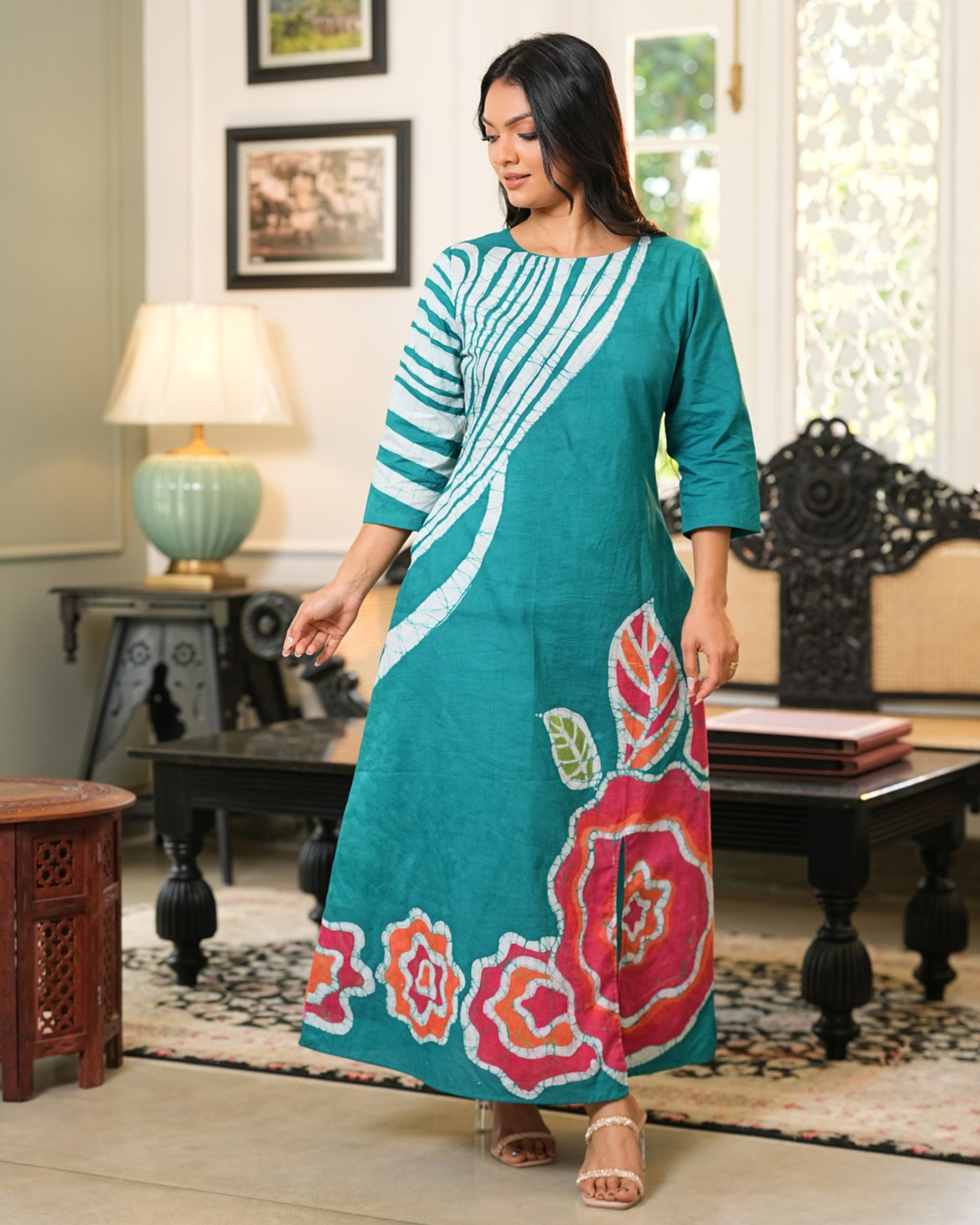 Abstract Detailed Batik Maxi Dress - Image 5