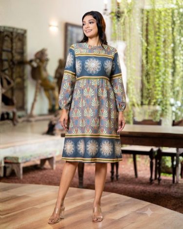 Crewneck Bell-Sleeve Mosaic Printed Short Dress