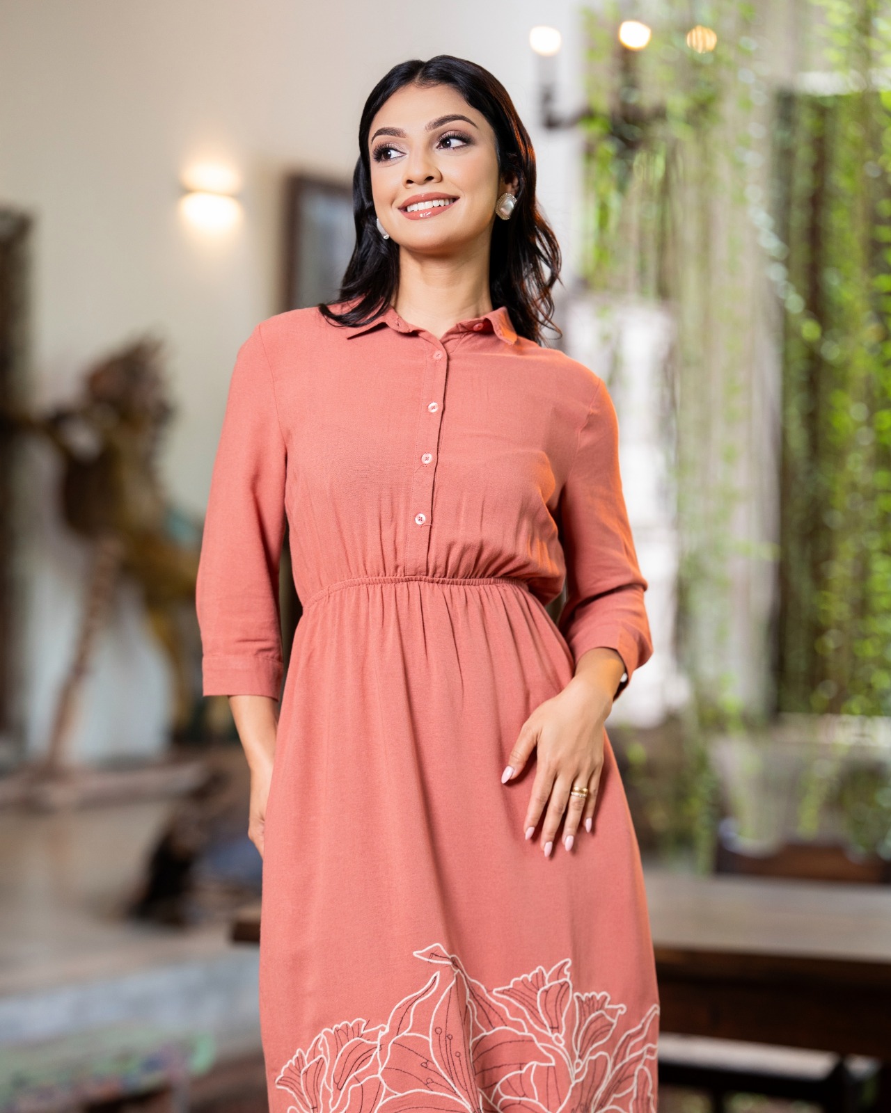 Rose Clay Elastic Waist Cut Embroidered Short Dress - Image 4
