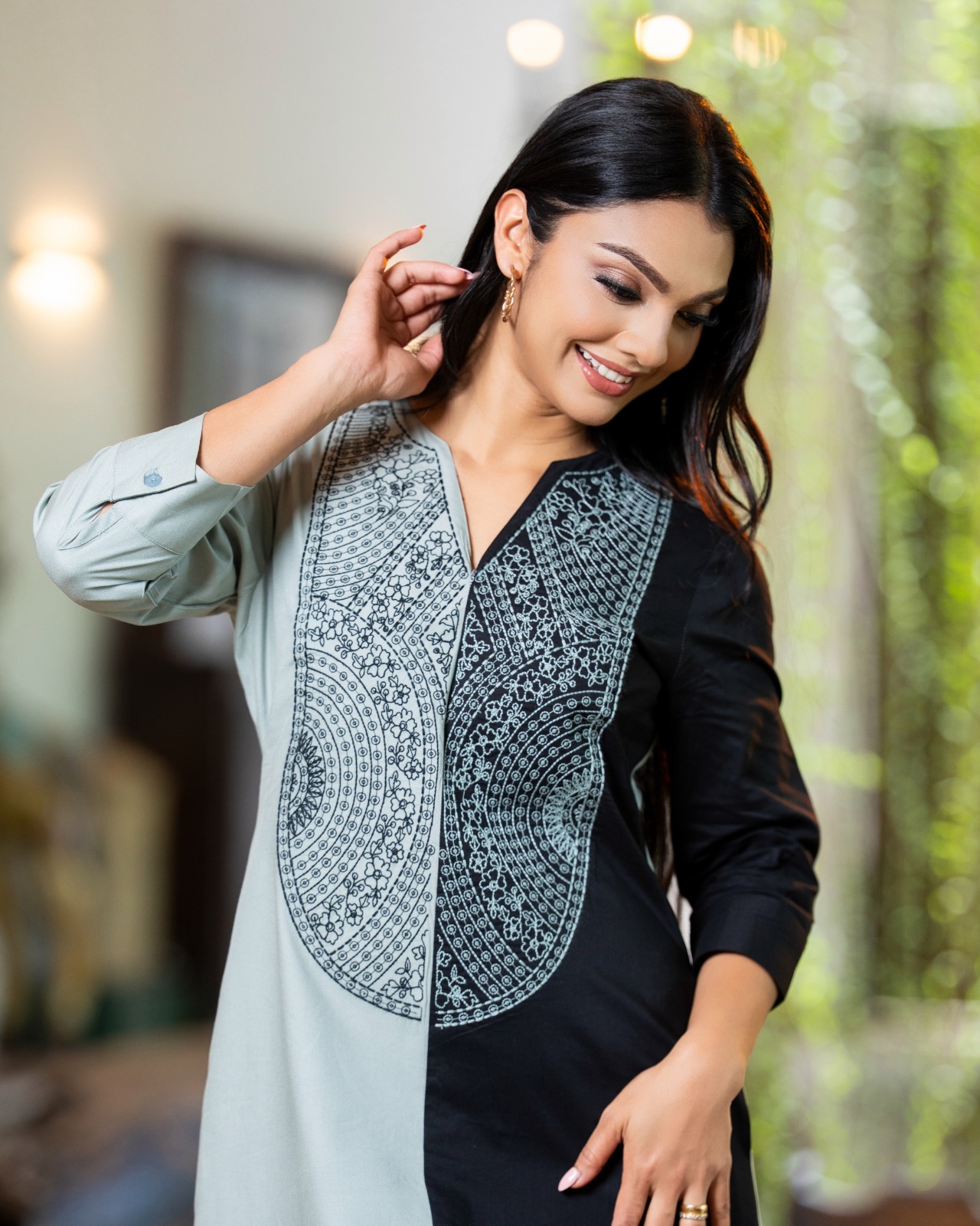V Neck Dual Tone Embroidered Artistry Short Dress - Image 3